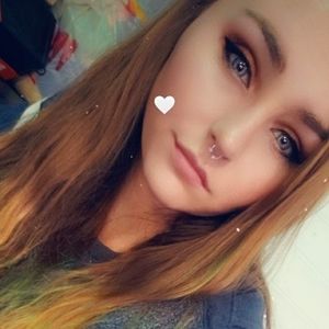 Meet your Posher, Leah